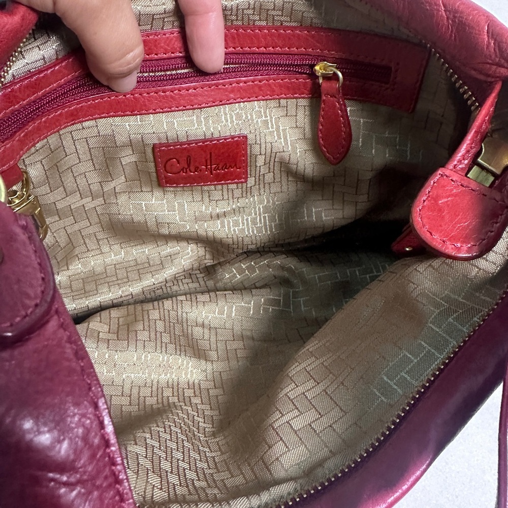 Cole Haan Vintage/Retro Red Crossbody/Shoulder Zig Zag Zipper Purse/Handbag - Picture 6 of 7
